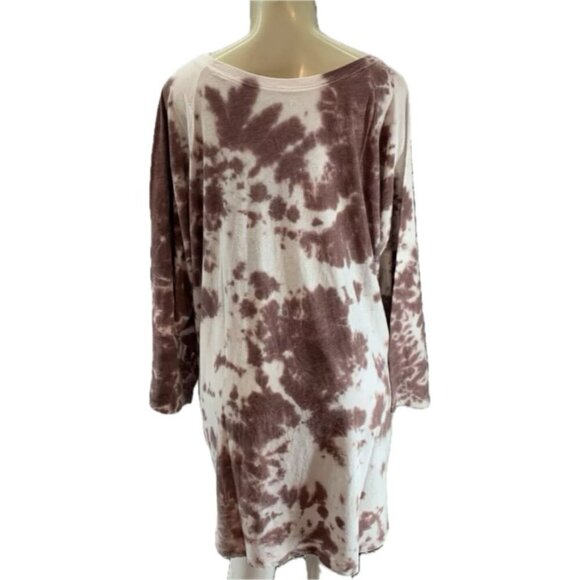 Torrid +4 Tie-Dye Double Skull Raise Some Hell Graphic 3/4 Raglan Sleeve T-Shirt - Picture 4 of 6